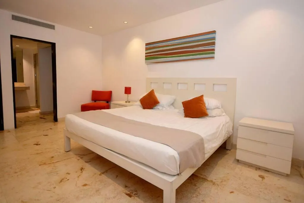 Great Best Location Beach Front Playa del Carmen Apartment
