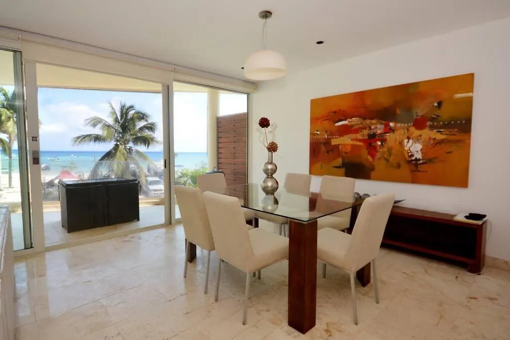 Great Best Location Beach Front Playa del Carmen 0*,