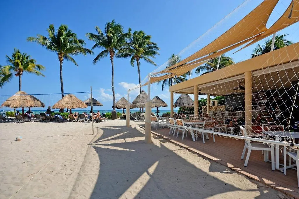 Great Best Location Beach Front Playa del Carmen Apartment