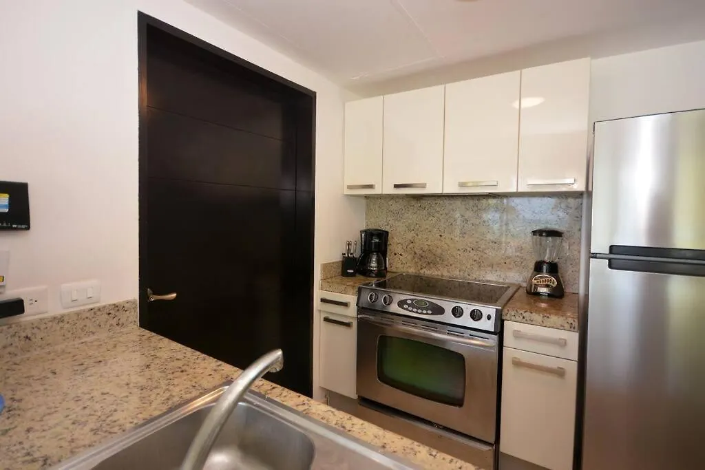 Great Best Location Beach Front Playa del Carmen Apartment